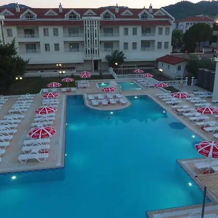 Kocer Club Family Apartment Marmaris